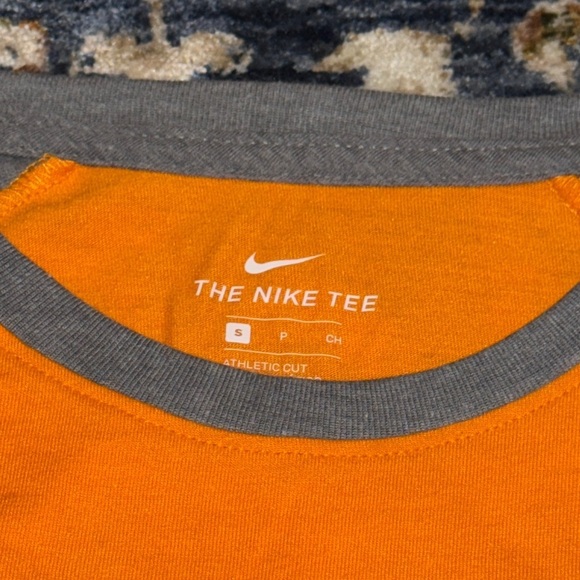 NWT Nike Tennessee Orange and Gray 3/4 Length Raglan Shirt Women’s Small - Picture 7 of 12